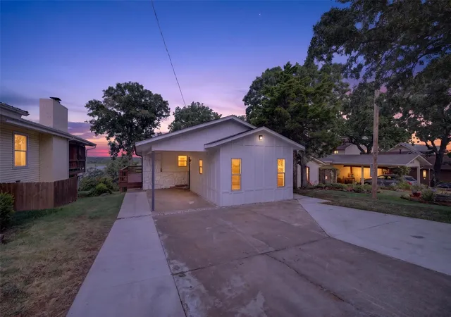 Photo 2 of Single family home for sale at 131 Salt Crk Dr, Mannford, OK 74044 | MLS# 2627437 | Listing updated on 2026-09-14