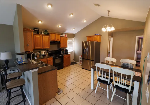 Photo 3 of Single family home for sale at 7945 Liberty Bell Ln, Sapulpa, OK 74066 | MLS# 2627591 | Listing updated on 2026-09-07