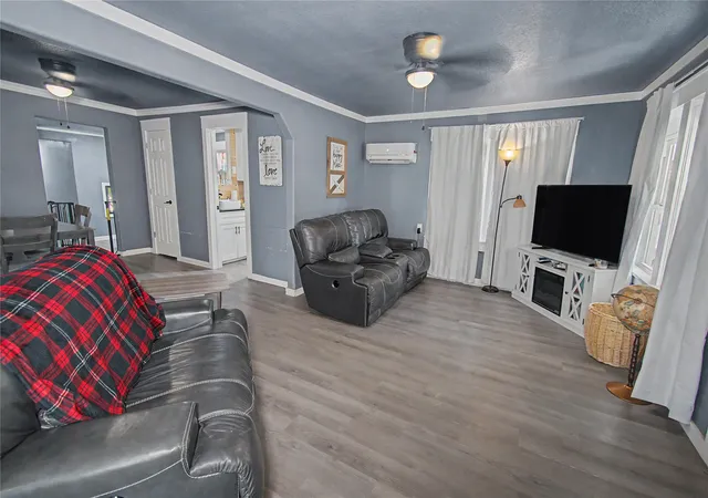 Photo 3 of Single family home for sale at 2102 Jefferson St, Muskogee, OK 74403 | MLS# 2627686 | Listing updated on 2026-09-01