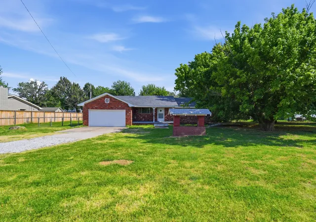 Photo 2 of Single family home for sale at 7711 E 131st Street, Bixby, OK 74008 | MLS# 2627748 | Listing updated on 2026-09-08