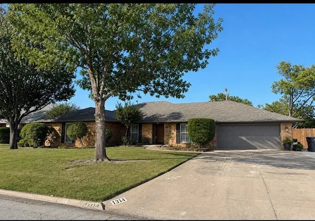 Photo 1 of Single family home for sale at 1314 Sunnylane, Ardmore, OK 73401 | MLS# 2627760 | Listing updated on 2026-09-18