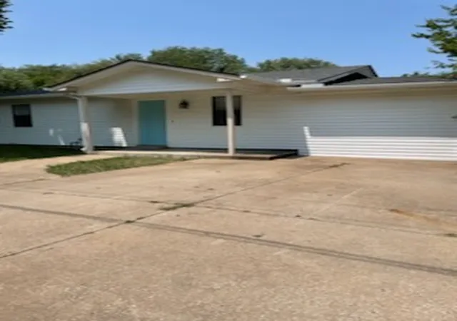 Photo 1 of Sale Pending at 1210 E 140th Street, Collinsville, OK 74021 | MLS# 2627838 | Listing updated on 2026-08-31