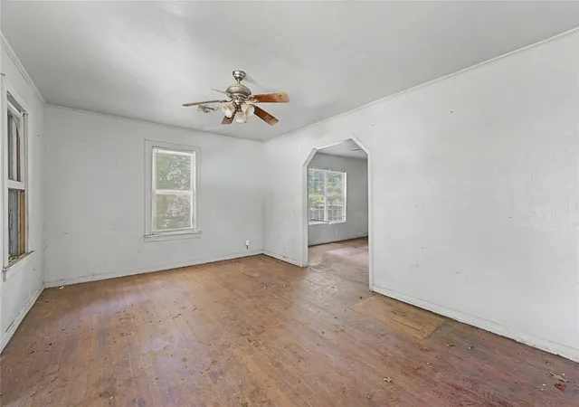 Photo 2 of Sale Pending at 5021 S 30th Avenue, Tulsa, OK 74107 | MLS# 2627859 | Listing updated on 2026-09-02