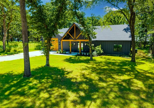 Photo 2 of Single family home for sale at 11659 Xavri Ln, Kingston, OK 73439 | MLS# 2627864 | Listing updated on 2026-09-08