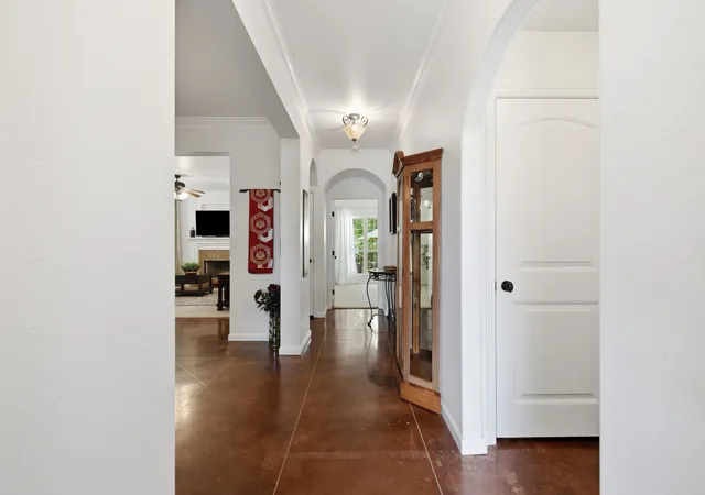 Photo 3 of Single family home for sale at 26479 Vintage Tr Dr, Claremore, OK 74019 | MLS# 2627746 | Listing updated on 2026-09-01