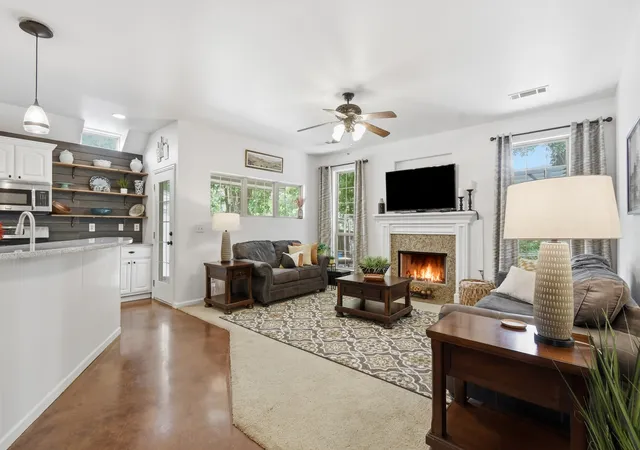Photo 4 of Single family home for sale at 26479 Vintage Tr Dr, Claremore, OK 74019 | MLS# 2627746 | Listing updated on 2026-09-01