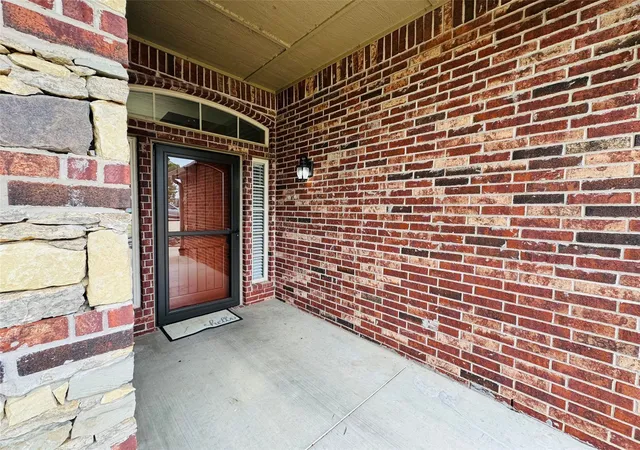 Photo 4 of Single family home for sale at 14729 Jordan Ct, Glenpool, OK 74033 | MLS# 2627909 | Listing updated on 2026-10-02