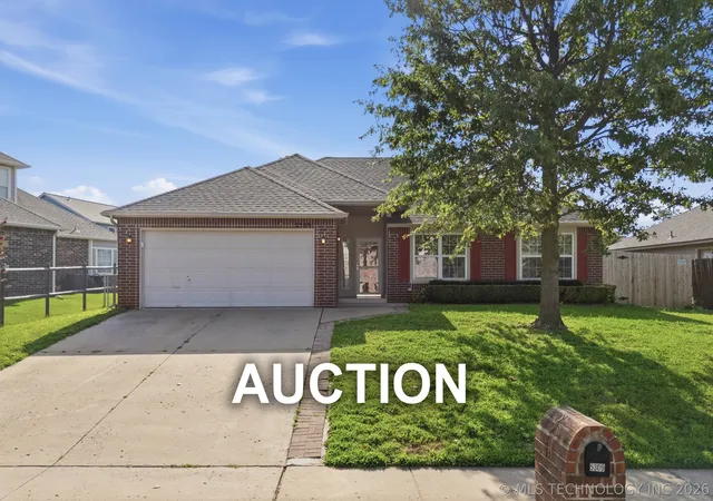 Photo 1 of Sale Pending at 5309 S Narcissus Ave, Broken Arrow, OK 74011 | MLS# 2627065 | Listing updated on 2026-09-02