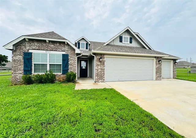 Photo 1 of Single family home for sale at 8713 N 63rd East Ave, Owasso, OK 74055 | MLS# 2627929 | Listing updated on 2026-09-11