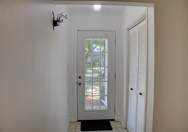 Photo 3 of Single family home for sale at 3922 E 34th Street, Tulsa, OK 74135 | MLS# 2627989 | Listing updated on 2026-09-14
