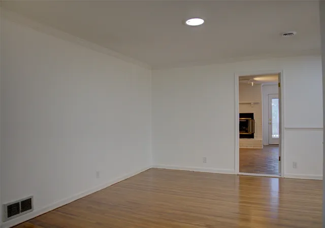 Photo 4 of Single family home for sale at 3922 E 34th Street, Tulsa, OK 74135 | MLS# 2627989 | Listing updated on 2026-09-14