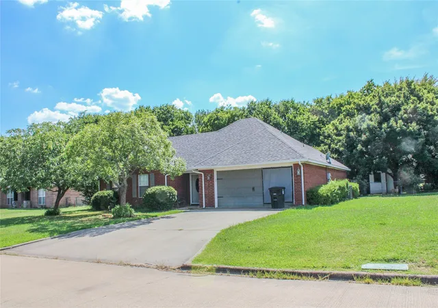 Photo 2 of Single family home for sale at 3047 Kande, Durant, OK 74701 | MLS# 2628030 | Listing updated on 2026-08-31