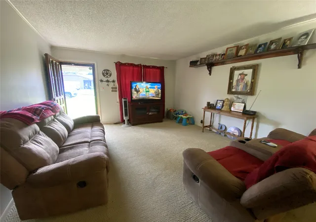 Photo 2 of Sale Pending at 912 S Thompson Ave, Cushing, OK 74023 | MLS# 2628051 | Listing updated on 2026-09-17