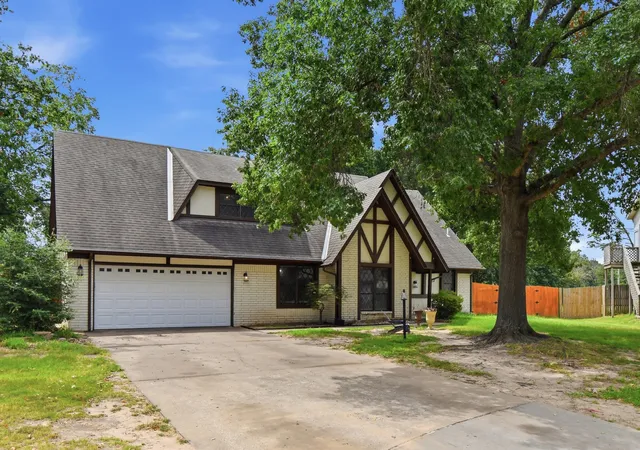 Photo 3 of Single family home for sale at 5008 E 97th Place, Tulsa, OK 74137 | MLS# 2628037 | Listing updated on 2026-09-03