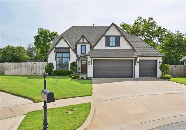 Photo 1 of Single family home for sale at 825 N 89th Street, Broken Arrow, OK 74014 | MLS# 2627818 | Listing updated on 2026-09-14