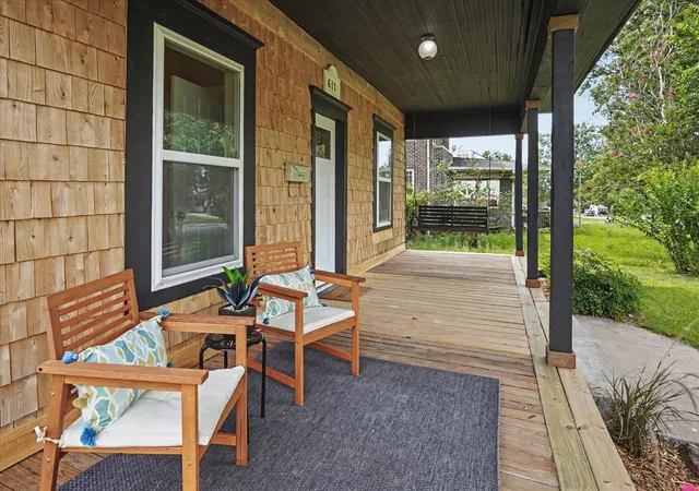 Photo 3 of Sale Pending at 611 S Poplar St, Sapulpa, OK 74066 | MLS# 2627885 | Listing updated on 2026-09-18