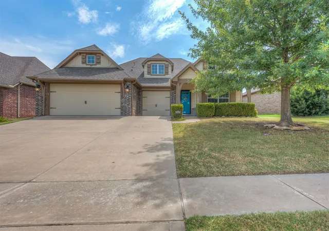 Photo 2 of Single family home for sale at 10535 N 120th Eastavenue, Owasso, OK 74055 | MLS# 2627780 | Listing updated on 2026-09-08