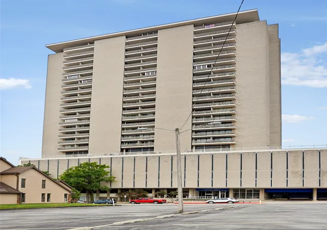 Photo 30 of Condo for sale at 1502 S Boulder Ave #12D, Tulsa, OK 74119 | MLS# 2628062 | Listing updated on 2026-08-31