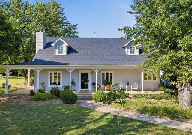 Photo 2 of Single family home for sale at 21499 Bald Hl Rd, Morris, OK 74445 | MLS# 2627719 | Listing updated on 2026-09-10