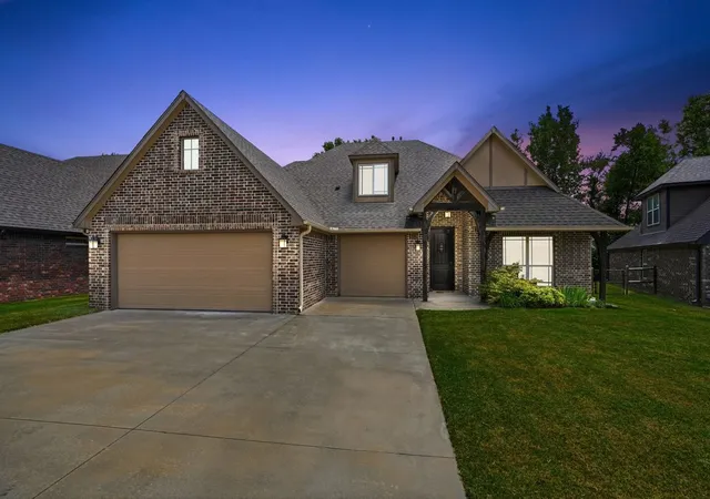Photo 1 of Sale Pending at 12116 E 69th Street N, Owasso, OK 74055 | MLS# 2628087 | Listing updated on 2026-09-09