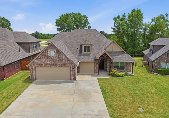 Photo 3 of Sale Pending at 12116 E 69th Street N, Owasso, OK 74055 | MLS# 2628087 | Listing updated on 2026-09-09