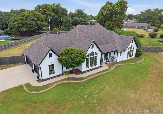 Photo 3 of Single family home for sale at 14660 W 18th Street S, Sand Springs, OK 74063 | MLS# 2628006 | Listing updated on 2026-09-14