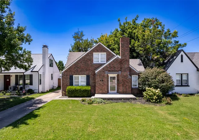 Photo 1 of Sale Pending at 1208 S Columbia Ave, Tulsa, OK 74104 | MLS# 2627998 | Listing updated on 2026-09-07