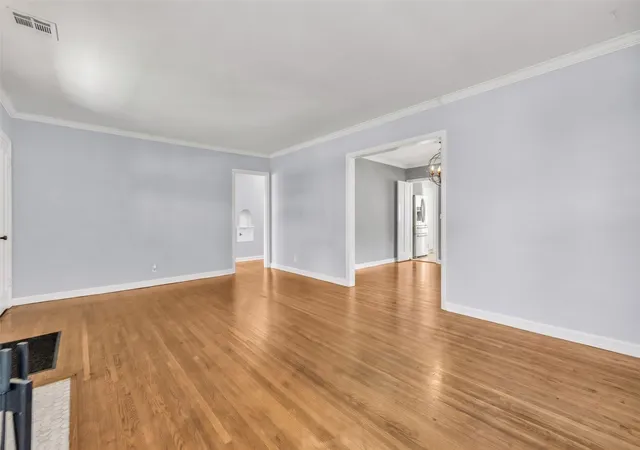 Photo 4 of Sale Pending at 1208 S Columbia Ave, Tulsa, OK 74104 | MLS# 2627998 | Listing updated on 2026-09-07