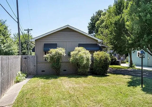 Photo 3 of Single family home for sale at 1260 S Indianapolis Ave, Tulsa, OK 74112 | MLS# 2624626 | Listing updated on 2026-10-06