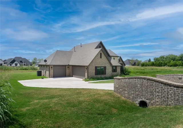 Photo 3 of Single family home for sale at 5214 E Norwood St, Claremore, OK 74019 | MLS# 2627606 | Listing updated on 2026-08-31