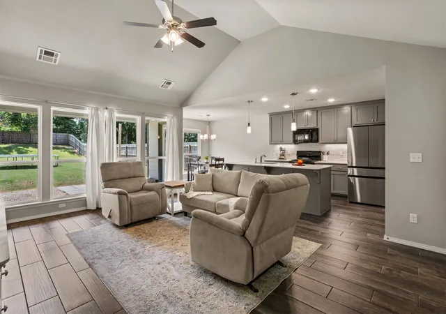 Photo 2 of Single family home for sale at 1901 E Winston St, Broken Arrow, OK 74011 | MLS# 2627827 | Listing updated on 2026-09-14