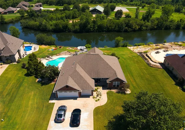 Photo 1 of Single family home for sale at 8220 Overlook Trl, Claremore, OK 74019 | MLS# 2627013 | Listing updated on 2026-10-06