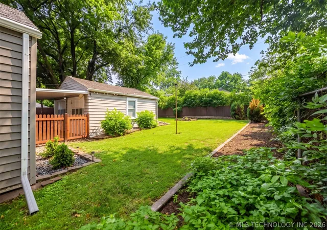 Photo 2 of Single family home for sale at 216 S Knoxville Ave, Tulsa, OK 74112 | MLS# 2628283 | Listing updated on 2026-08-29