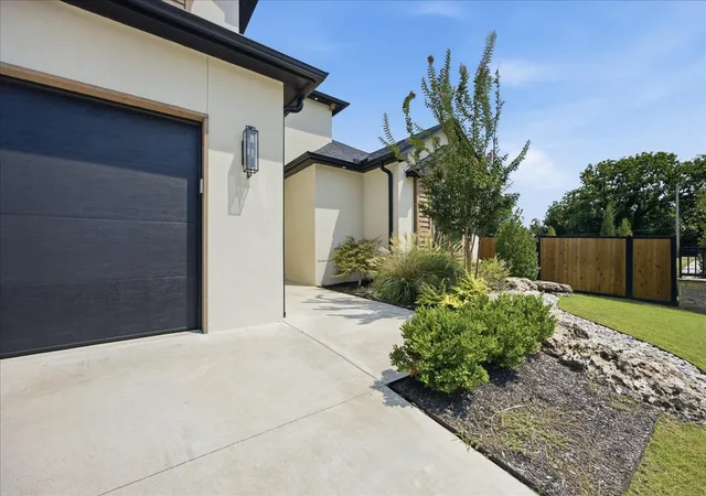 Photo 4 of Single family home for sale at 12041 S Vandalia Ave E, Tulsa, OK 74137 | MLS# 2628277 | Listing updated on 2026-10-05