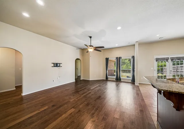 Photo 3 of Single family home for sale at 10582 N 121st E Eastavenue, Owasso, OK 74055 | MLS# 2628390 | Listing updated on 2026-10-22