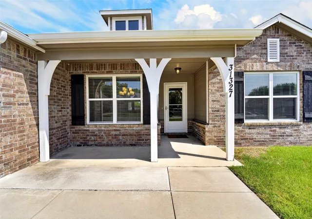 Photo 3 of Single family home for sale at 31327 E 64th Street S, Broken Arrow, OK 74014 | MLS# 2628194 | Listing updated on 2026-09-05