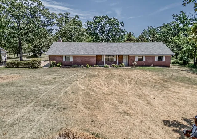 Photo 2 of Single family home for sale at 73502 Cyclone Holw Rd, Wagoner, OK 74467 | MLS# 2628462 | Listing updated on 2026-09-05