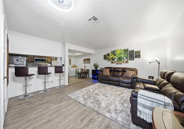Listing Photo 5 - Condo for sale in building located at 6514 S Memorial Dr, Tulsa, OK 74133 - Unit #J