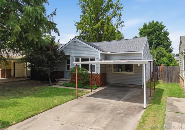 Photo 2 of Single family home for sale at 4938 S Quincy Ave, Tulsa, OK 74105 | MLS# 2628263 | Listing updated on 2026-09-15