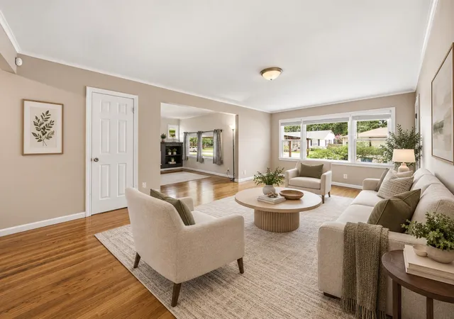 Photo 3 of Single family home for sale at 4938 S Quincy Ave, Tulsa, OK 74105 | MLS# 2628263 | Listing updated on 2026-09-15