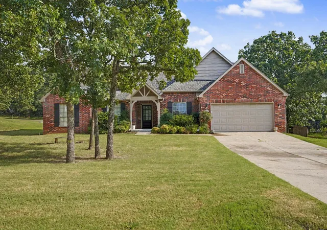 Photo 3 of Single family home for sale at 9279 Black Oak Ln, Sand Springs, OK 74063 | MLS# 2628322 | Listing updated on 2026-08-30