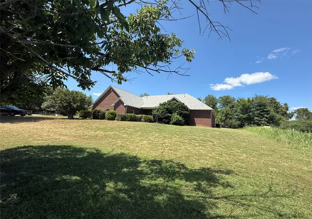 Photo 1 of Sale Pending at 1628 N Country Clb, Muskogee, OK 74403 | MLS# 2628503 | Listing updated on 2026-09-04