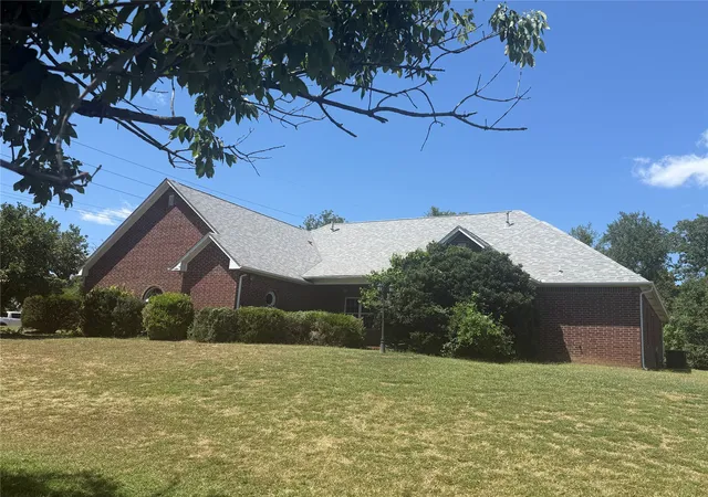 Photo 3 of Sale Pending at 1628 N Country Clb, Muskogee, OK 74403 | MLS# 2628503 | Listing updated on 2026-09-04