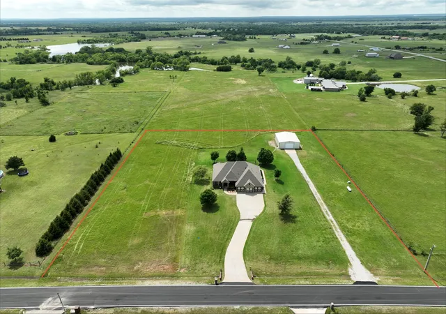 Photo 2 of Single family home for sale at 8200 S Big Sky Dr, Talala, OK 74080 | MLS# 2628392 | Listing updated on 2026-09-28