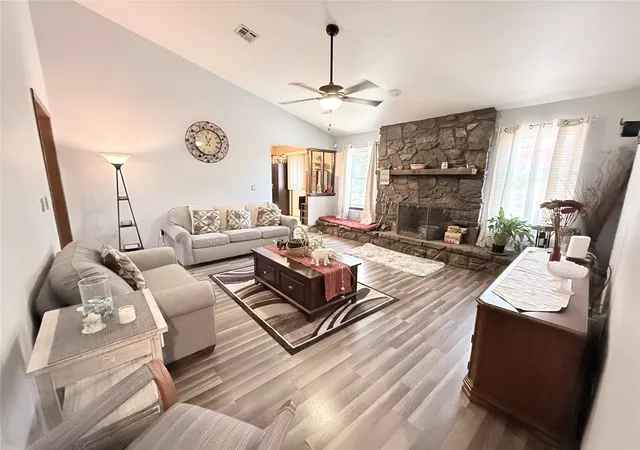 Photo 3 of Single family home for sale at 511 N Dawn Ln, Sapulpa, OK 74066 | MLS# 2628534 | Listing updated on 2026-10-03