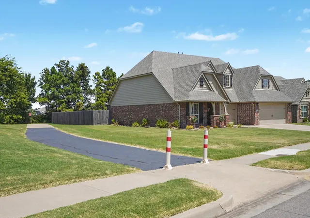Photo 2 of Single family home for sale at 3803 W 106th Street S, Jenks, OK 74037 | MLS# 2628444 | Listing updated on 2026-08-30