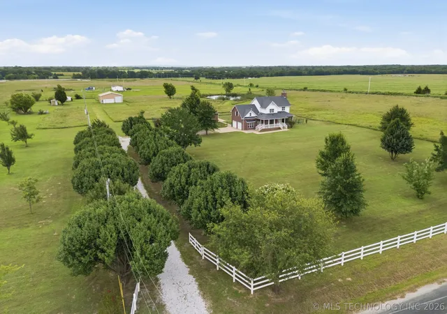 Photo 3 of Single family home for sale at 18880 S 270 Road, Morris, OK 74445 | MLS# 2628328 | Listing updated on 2026-09-09