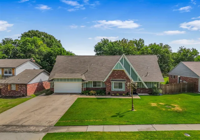 Photo 3 of Sale Pending at 5333 S 76th Avenue E, Tulsa, OK 74145 | MLS# 2628568 | Listing updated on 2026-09-02