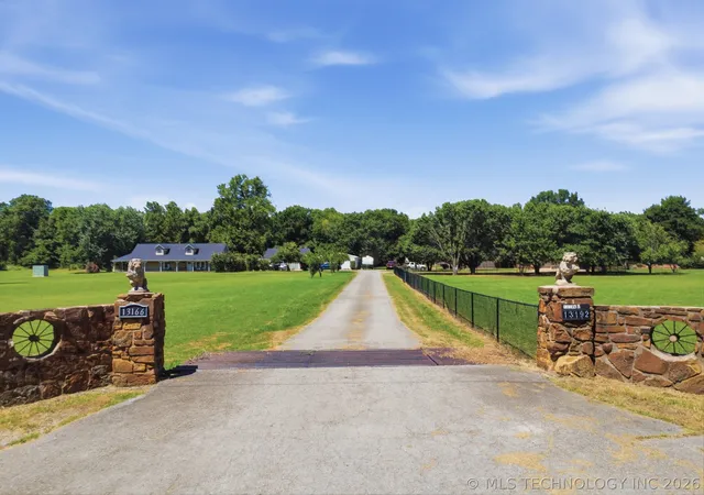 Photo 3 of Sale Pending at 13192 S 209th West Ave, Sapulpa, OK 74066 | MLS# 2628398 | Listing updated on 2026-09-09