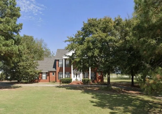 Photo 1 of Sale Pending at 1404 Saddle Brk Dr, Fort Gibson, OK 74434 | MLS# 2628507 | Listing updated on 2026-10-06